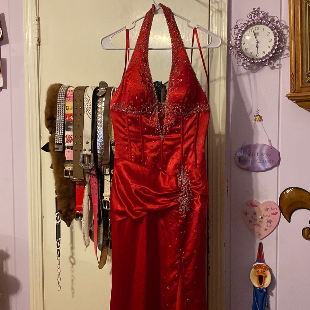 Mari Lee by Madeline Gardner Used Prom Dress